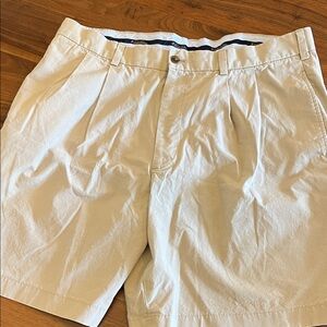 Brooks Brothers 100% Cotton Khaki Shorts | 38